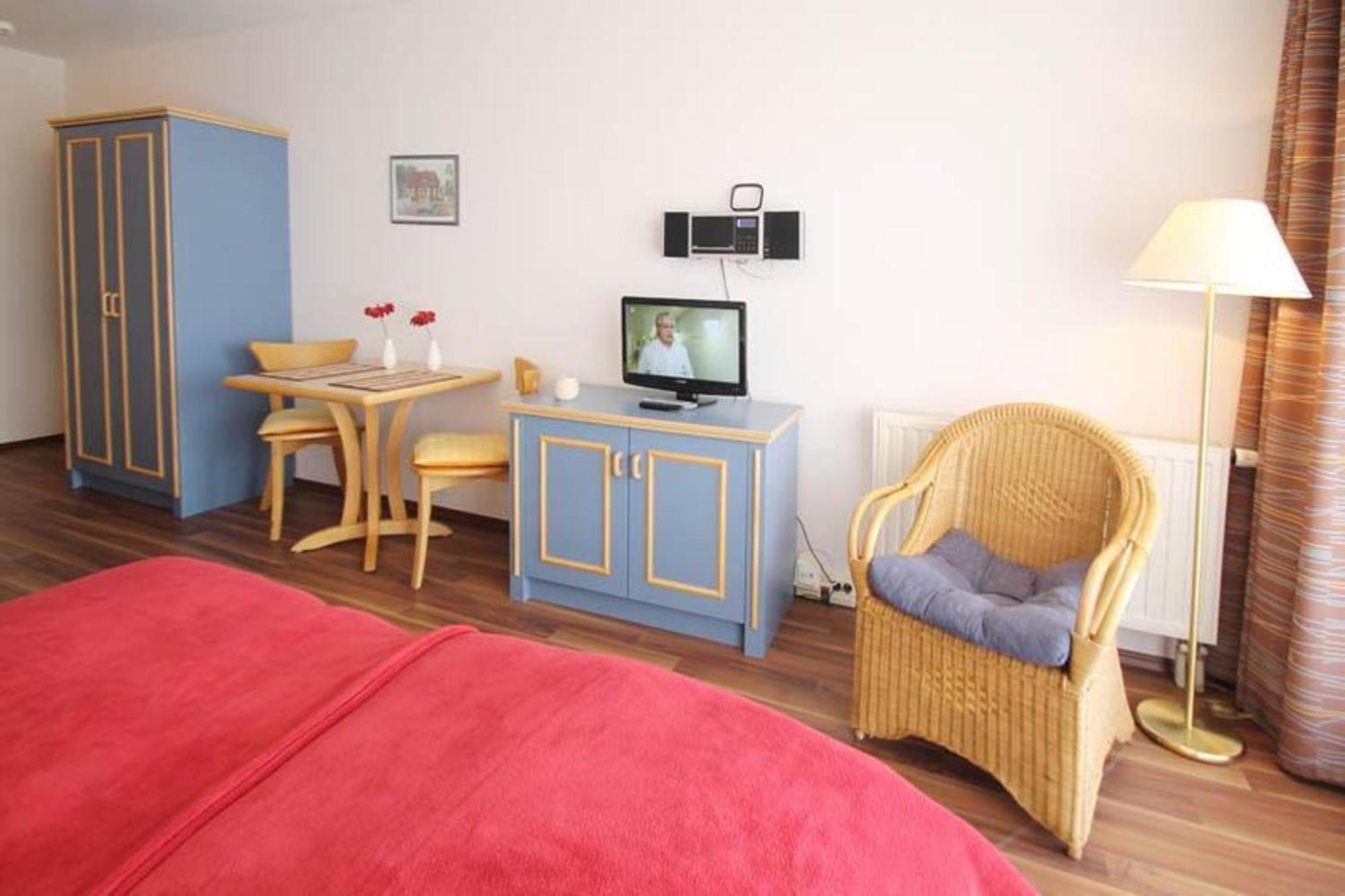Yachthafenresidenz-Wohnung-9203-894 Kuehlungsborn Exterior photo